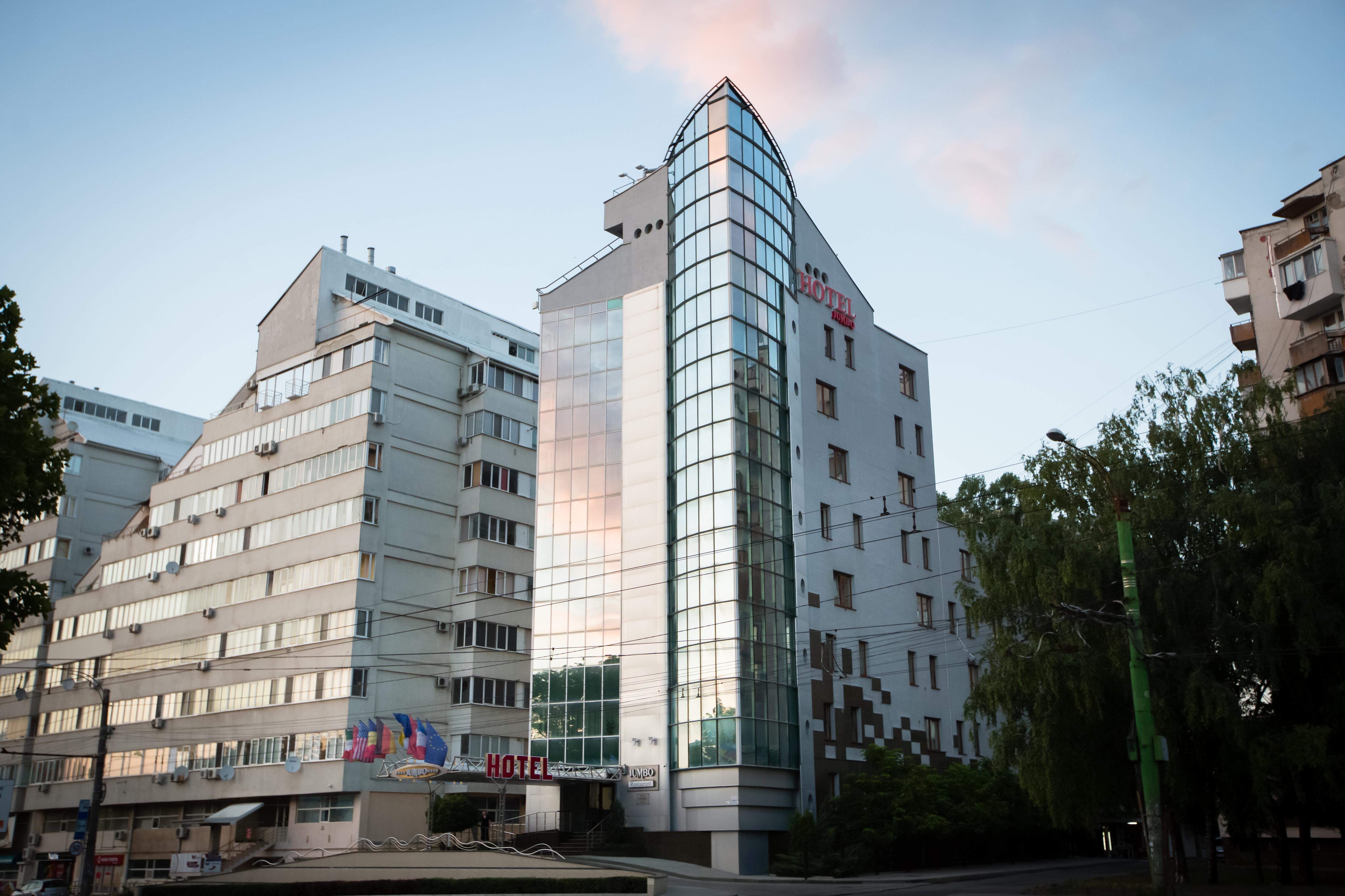 Jumbo Hotel Chisinau Exterior photo