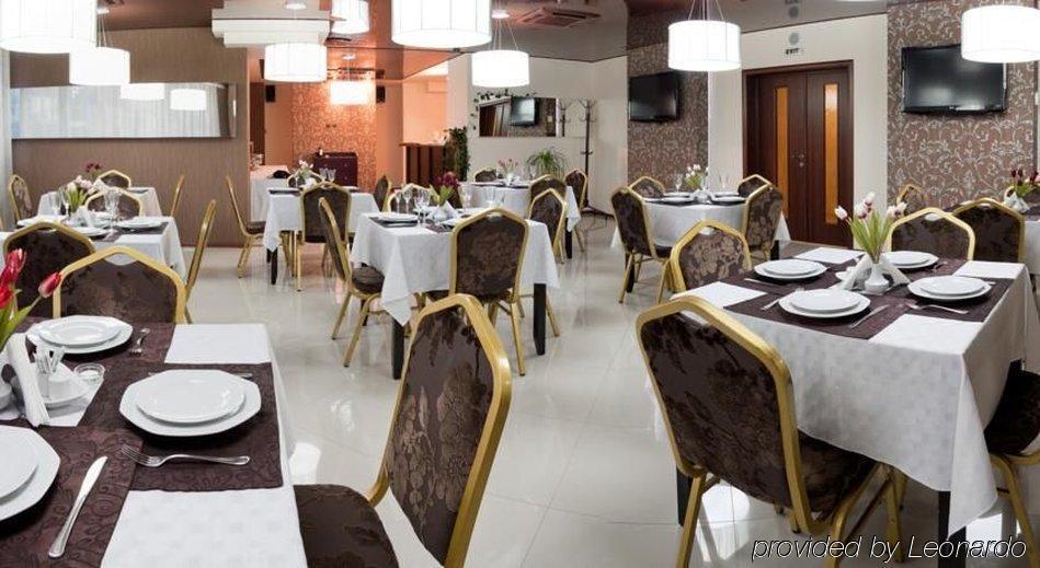 Jumbo Hotel Chisinau Exterior photo